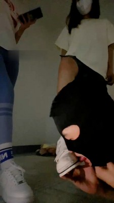 图片[7]_【小妮S】素人双S-耳光/臭袜子堆脸/舔脏鞋/磕头膜拜_HD绳艺资源