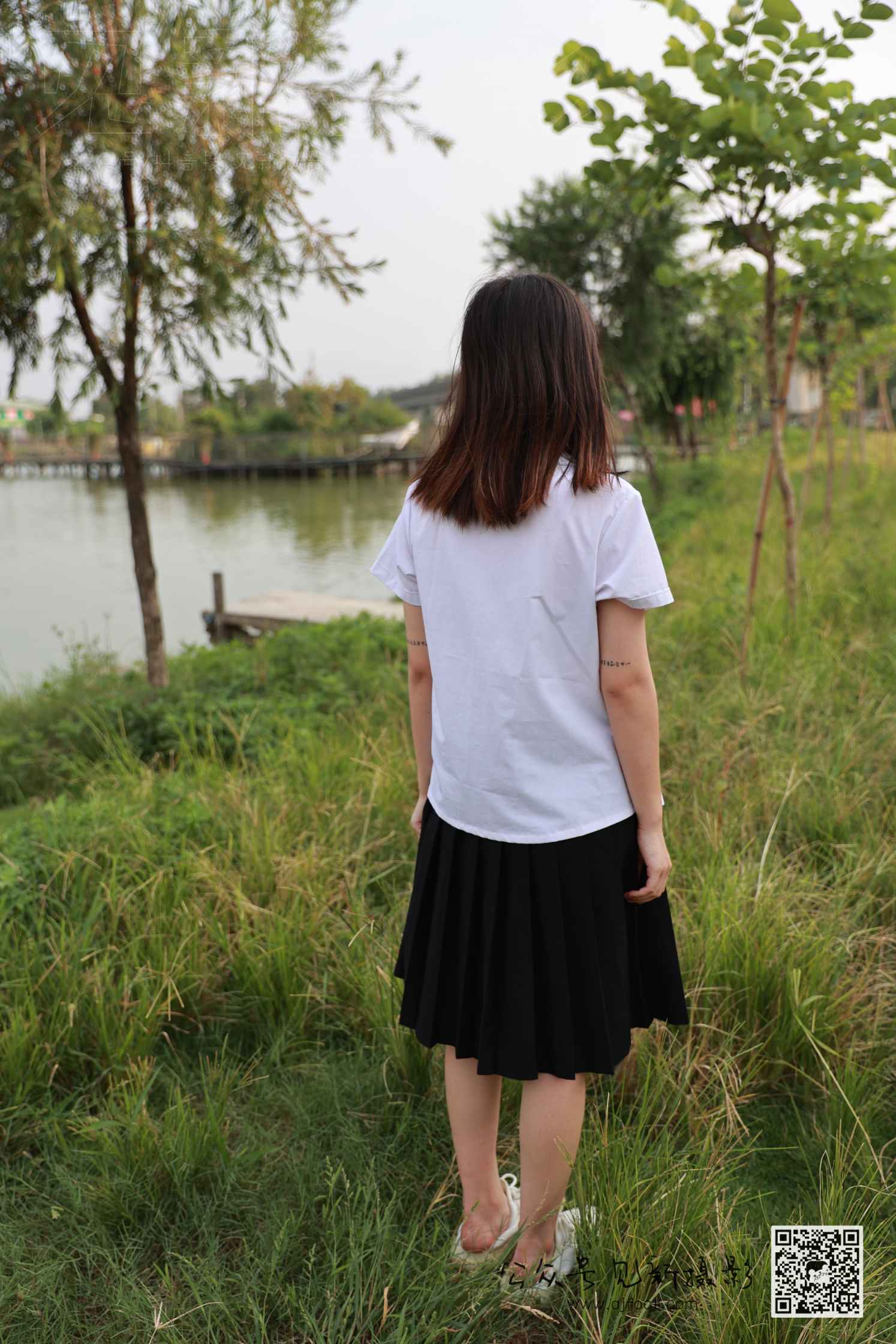 [见新摄影]NO.010-附中 潇潇（20岁 校园少女风 椰子鞋）_HD绳艺资源
