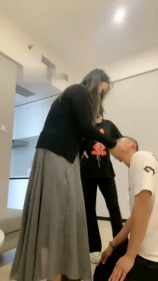 【安可】双S-狂抽耳光/原味臭脚闻舔【双视角版】_HD绳艺资源