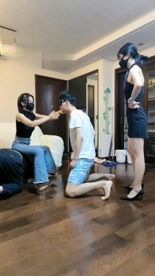 图片[10]_【高难度挑战美学】双主VS双奴-全体重高难度挑战踩/藤条狠抽【双视角版】_HD绳艺资源