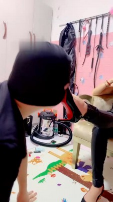 【蜜糖情侣】高跟踩狗爪/舔地板浓痰_HD绳艺资源