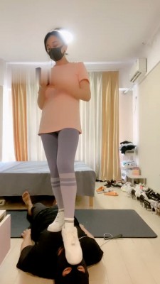 图片[7]_【小妮】暴虐废物/耳光/踹狗脸/全体重踩踏_HD绳艺资源