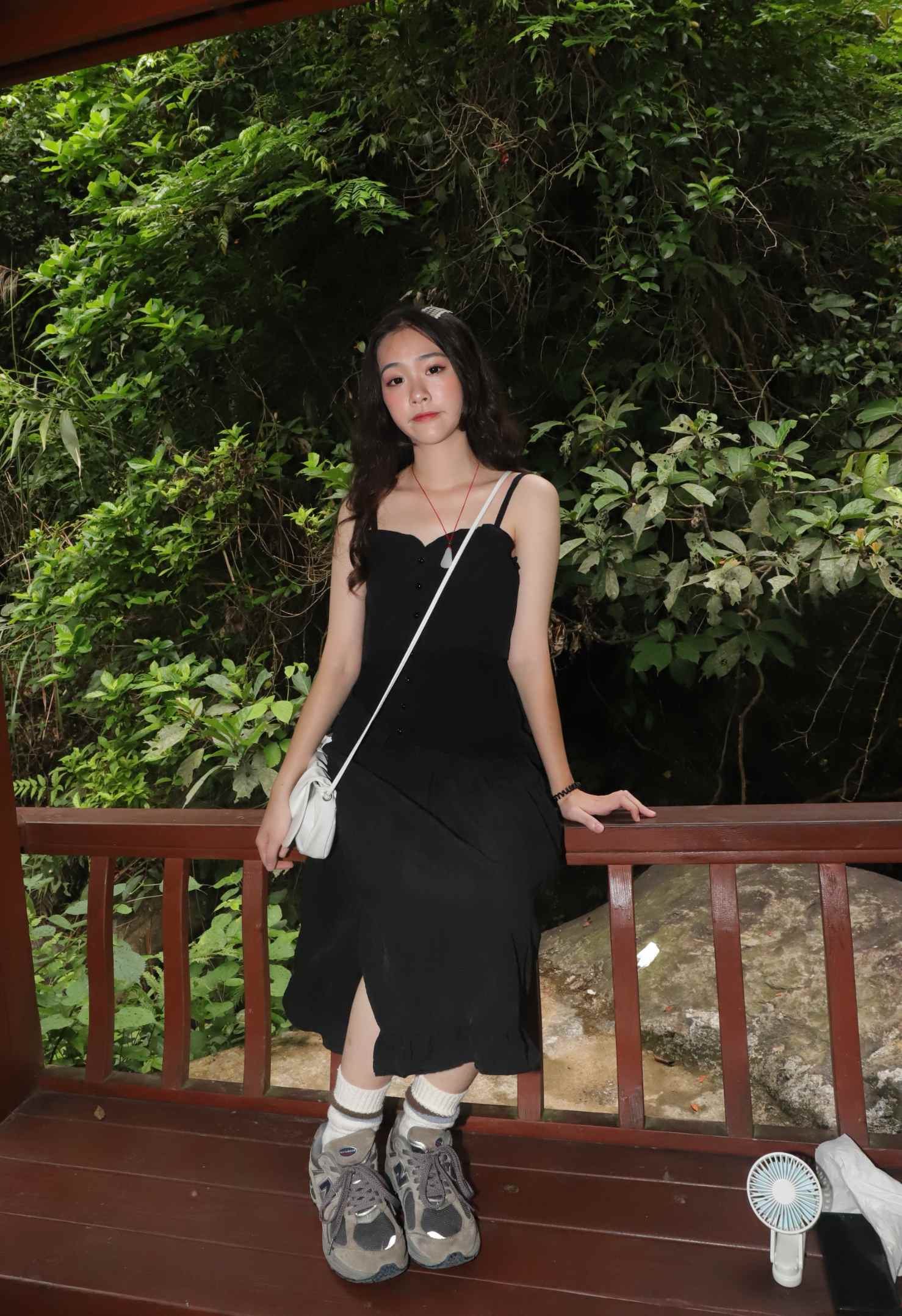 [Pary学生模拍]009 超美女神琪琪美妆照，把脚趾捆起来_HD绳艺资源