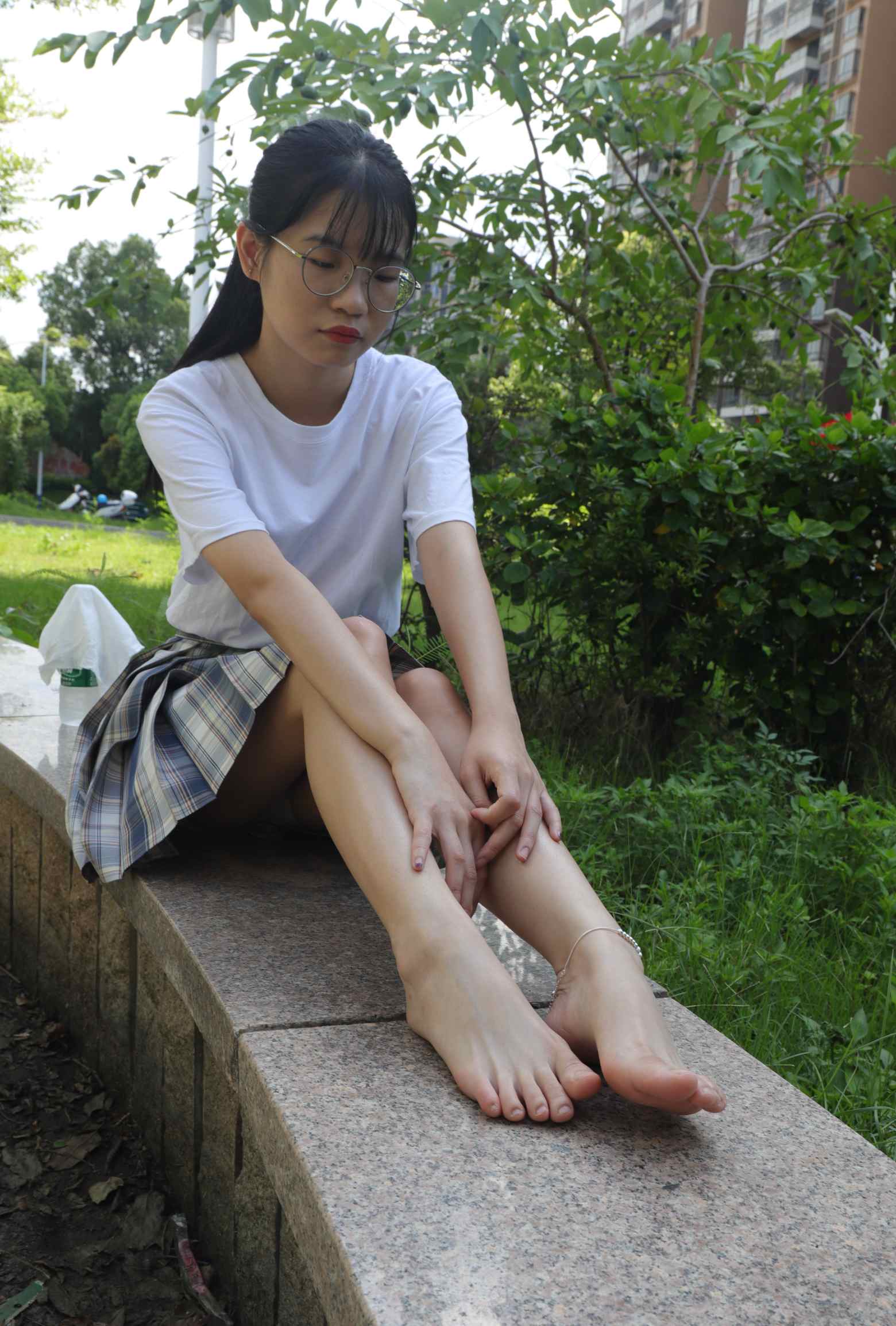 [Pary学生模拍]003 大学生婉萍的雪白美脚_HD绳艺资源