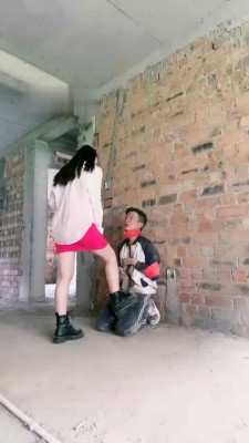 图片[4]_【宸宸】户外工地处刑-绳艺技巧遛狗爬/藤条训练/短靴踢踹_HD绳艺资源