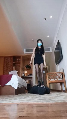 图片[5]_【00小主十言】黑丝马丁靴S-碾压/踩踏/骑马/绳艺技巧踢踹_HD绳艺资源