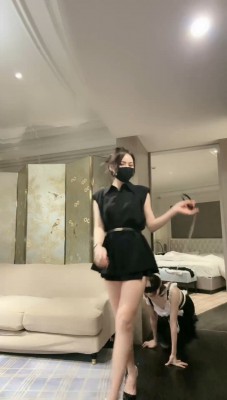 【妆主大大】超美车模诱惑女仆闺蜜做狗【上】_HD绳艺资源