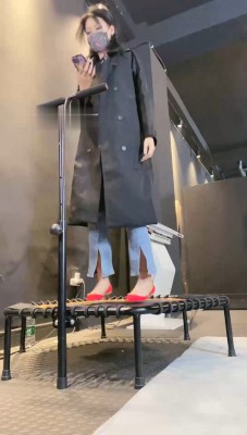 【冰诺】全体重跳踩人体蹦床_HD绳艺资源