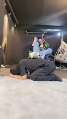 图片[2]_【冰诺】物化训练-当主人的脚垫_HD绳艺资源