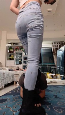 【绝美兔绳艺导师】性感主播S-短靴白袜气味辱_HD绳艺资源