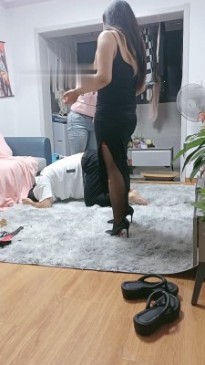 图片[5]_【欣欣子】双S-臭脚踩踏碾压/藤条抽【完整版】_HD绳艺资源