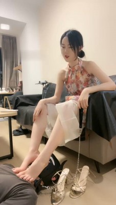 图片[4]_【南纯熙】偷跑出来吃脚的傻狗_HD绳艺资源