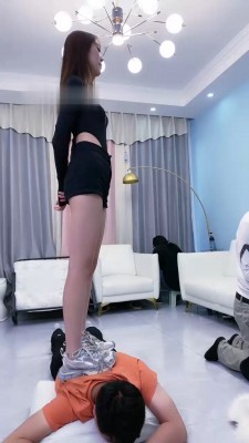 图片[9]_【麋鹿银儿】双S-骑脖/吐漱口水/全体重踩_HD绳艺资源