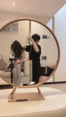 【万一】情侣主虐绿帽-人体擦鞋器【下】_HD绳艺资源