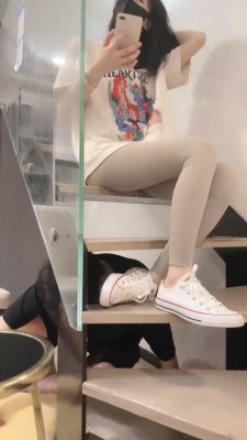 图片[2]_【万一】情侣主虐绿帽-人体擦鞋器【下】_HD绳艺资源