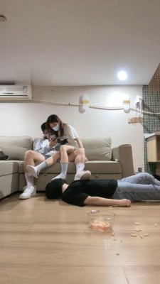 图片[8]_【jenn】情侣主VS绿帽-踩踏亲热/混合圣水强迫喝_HD绳艺资源