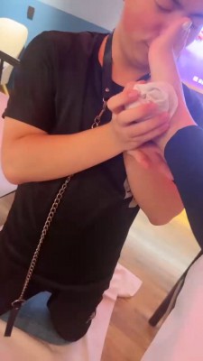 图片[2]_【汐言】运动后原味鞋袜辱/脚踩喂食_HD绳艺资源