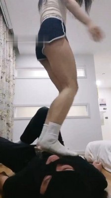 图片[3]_【菀七大小姐】刑场-掐脖窒息/踩踏/耳光/呕吐物_HD绳艺资源