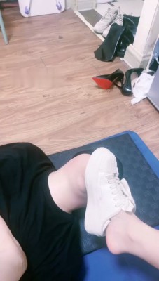 【大连雪主】圣水/绿帽/舔脚口水深喉_HD绳艺资源