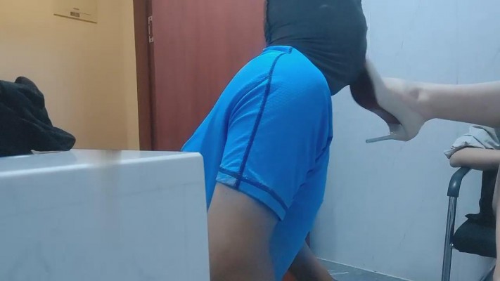 图片[6]_【恩威绳艺导师】脚深喉/喝圣水/踩踏_HD绳艺资源