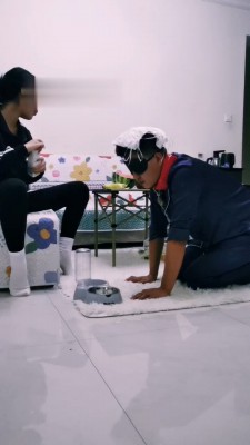 图片[2]_【徐婉琪】袜子泡圣水/耳光/内裤套头/圈养狗笼_HD绳艺资源