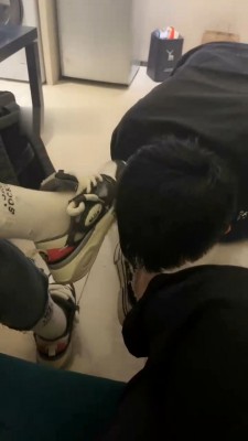 【香奶奶】双S原味运动鞋棉袜气味羞辱【双视角版】_HD绳艺资源