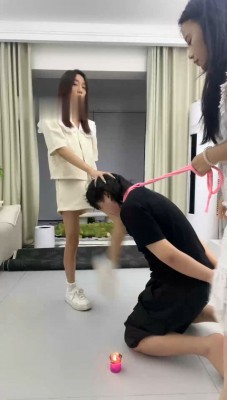 【伊诺】双S-踢踹/舔脏鞋/原味脚插嘴/滴蜡_HD绳艺资源