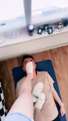 【大连雪主】运动鞋白袜全体重踩踏_HD绳艺资源