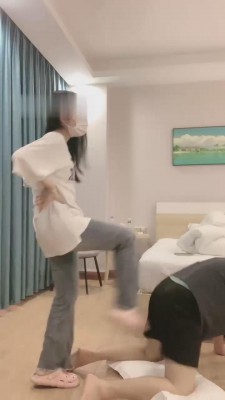 图片[8]_【香芋朱朱】高难度挑战提档/裸足踩脚垫/人肉坐垫_HD绳艺资源