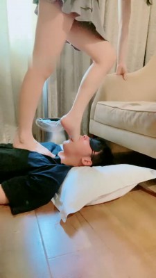 图片[7]_【晨希】空军小白鞋踩踏踩脸/插嘴【完整版】_HD绳艺资源