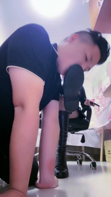 图片[7]_【雯雯】长靴黑丝榨干猥琐狗【双视角版】_HD绳艺资源