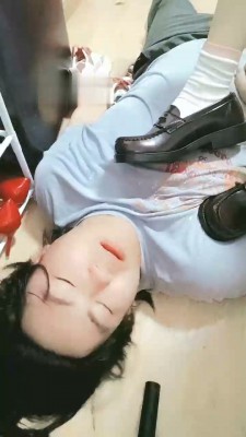 图片[2]_【奶味小仙女】洛丽塔白袜猛踩狗脸_HD绳艺资源