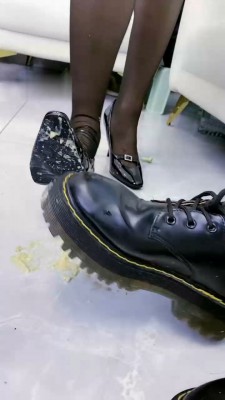 图片[2]_【麋鹿银儿】双S-腿绞/踩踏喂食/骑脖/脚插嘴_HD绳艺资源