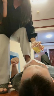 图片[11]_【悦主大大】踩狗头/舔长靴黑丝/喝圣水_HD绳艺资源