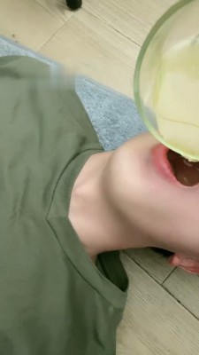 图片[4]_【陈墨瞳】偷闻袜子被发现后_HD绳艺资源