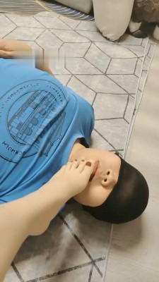 图片[8]_【丫丫】白丝裸足闻舔踩虐_HD绳艺资源