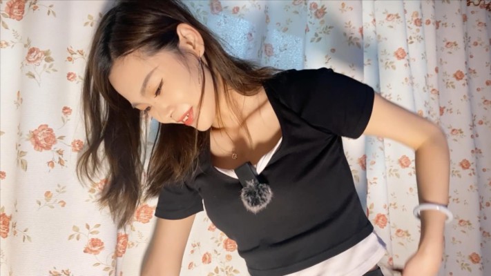 图片[10]_【冷鸢】高跟鞋在狗肚子上的特殊护理_HD绳艺资源