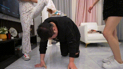 一一 木木 双S残忍耳光 踢踹_HD绳艺资源