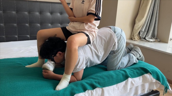 图片[7]_【00后小彤】晨练回家让哥哥清理鞋子_HD绳艺资源