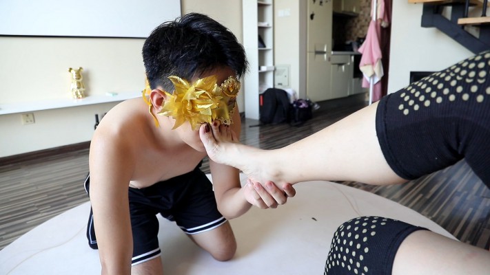 【冰时代】奴下奴 母狗在家艺术训练公狗._HD绳艺资源