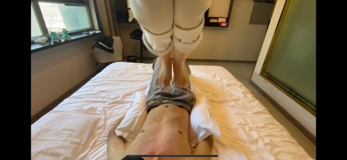 图片[6]_女大学生素人第一次踩踏_HD绳艺资源