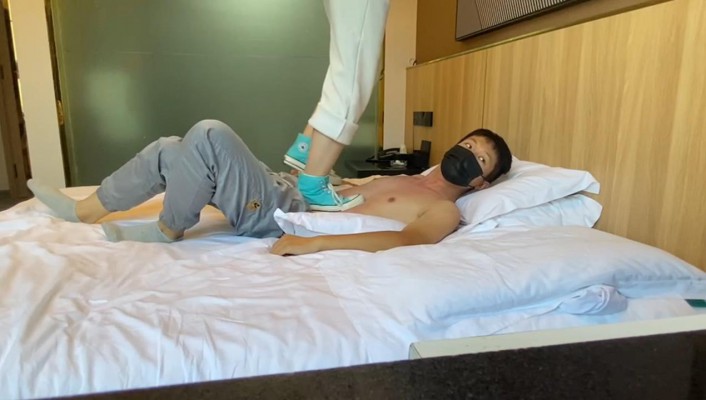 图片[10]_女大学生素人第一次踩踏_HD绳艺资源