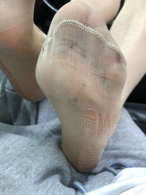 图片[4]_周末郊游.不忘品尝素人小姐姐的原味臭丝脚_HD绳艺资源