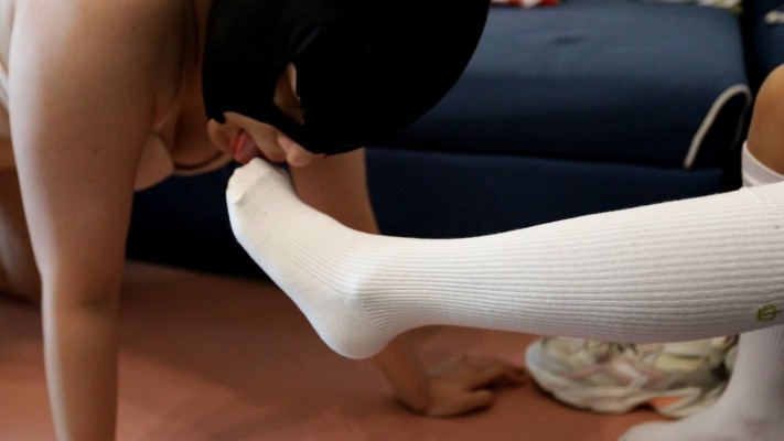 图片[12]_【芊芊】闻袜子的母狗说错话_HD绳艺资源