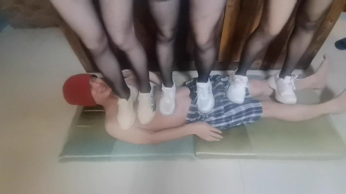 图片[8]_6人狂踩痛苦面具_HD绳艺资源