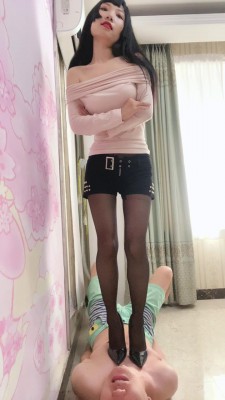 图片[2]_【兔粉粉】高跟踩踏地狱_HD绳艺资源