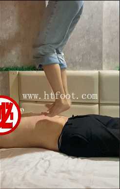 图片[1]_【真实】素人女大学生全体重跳踩单脚尖站立_HD绳艺资源