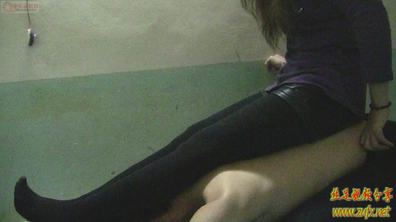 tongdanihao原创 与黑丝高跟发廊女的踩踏_HD绳艺资源