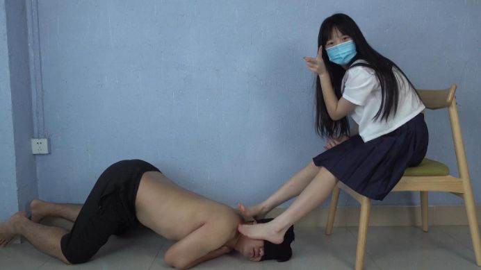 图片[15]_【南国原创】大专生宝儿S首秀，白嫩美脚玩奴，玩着玩着就兴奋的做鬼脸了！_HD绳艺资源