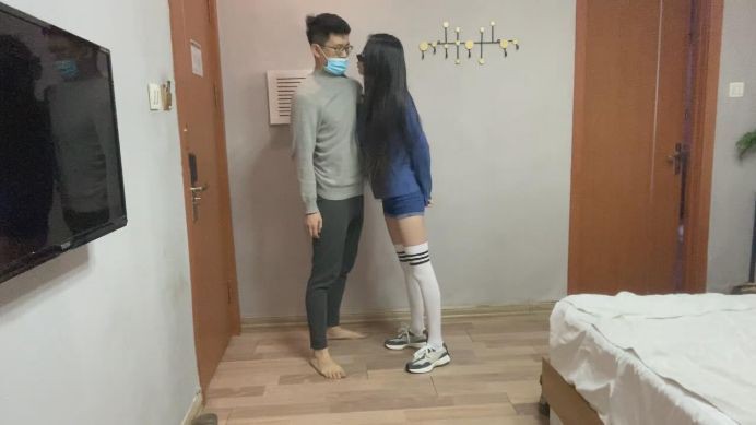 图片[12]_诗曼 活力美女房主超狠踢裆小男生_HD绳艺资源